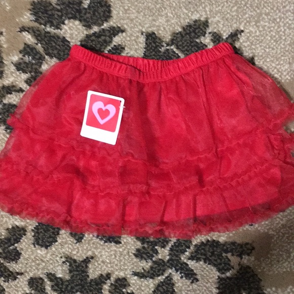 Red Ruched layered tulle skirt - Picture 1 of 3